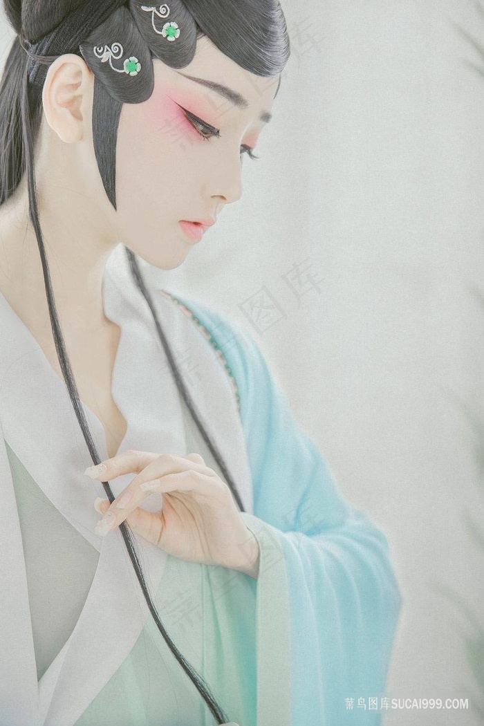 双性被灌满尿液哭泣np